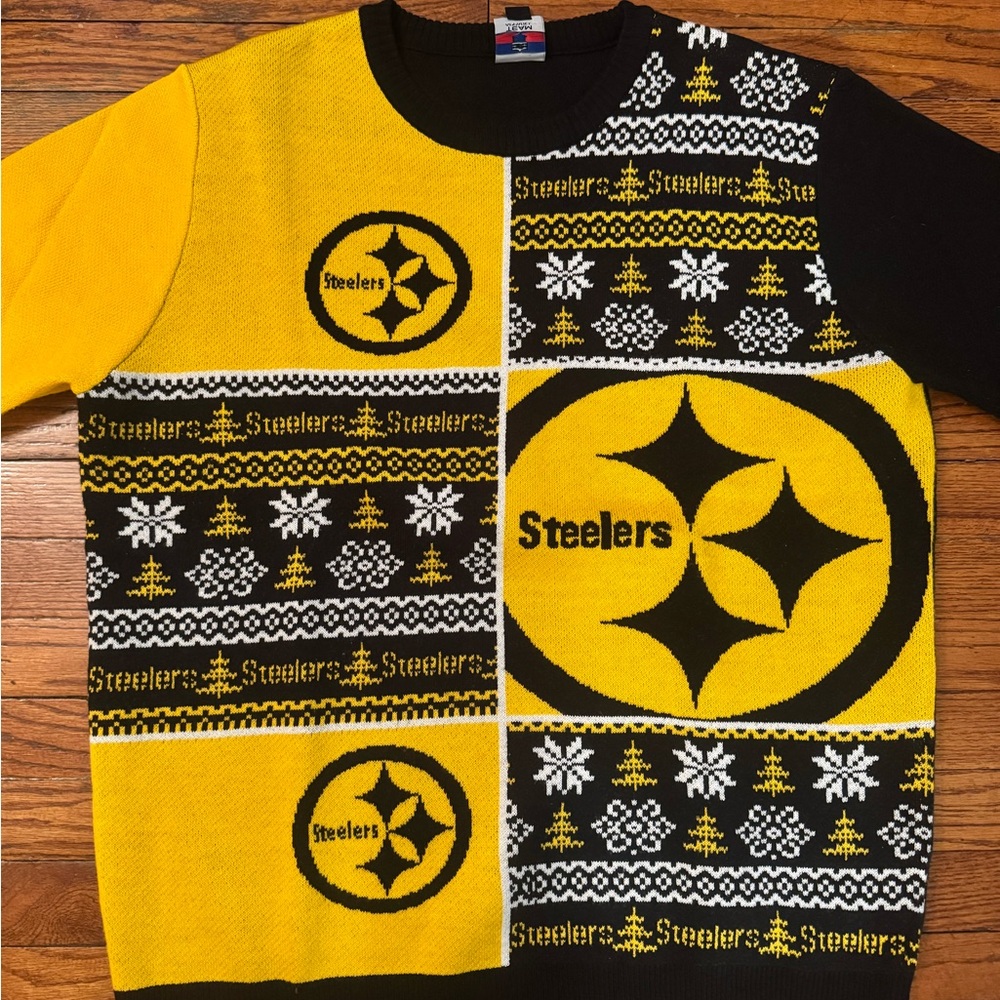Steelers Black and Yellow Sweater - Picture 5 of 7